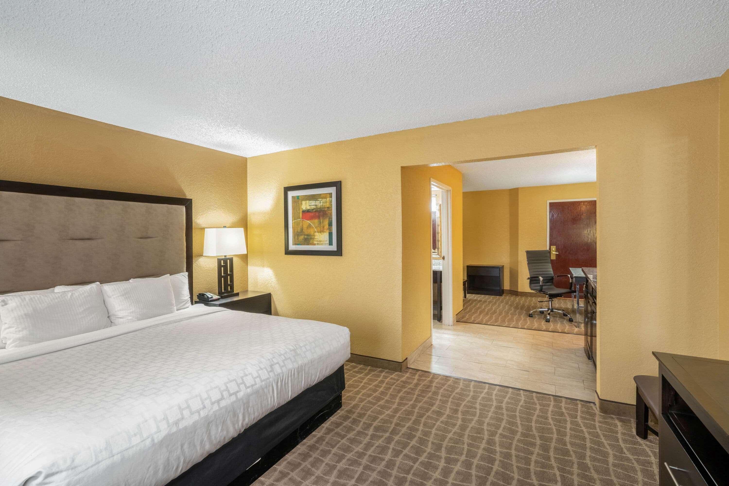 Hotel La Quinta By Wyndham Hot Springs Extérieur photo