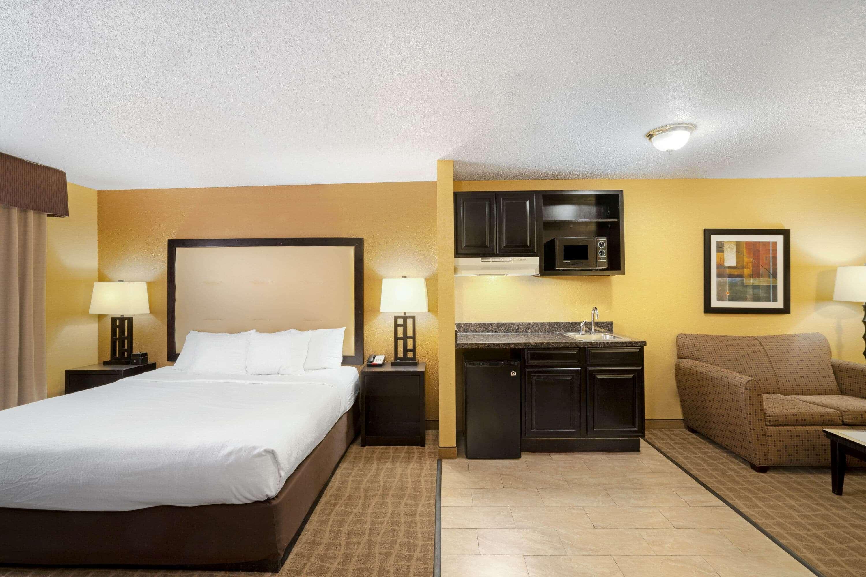 Hotel La Quinta By Wyndham Hot Springs Extérieur photo