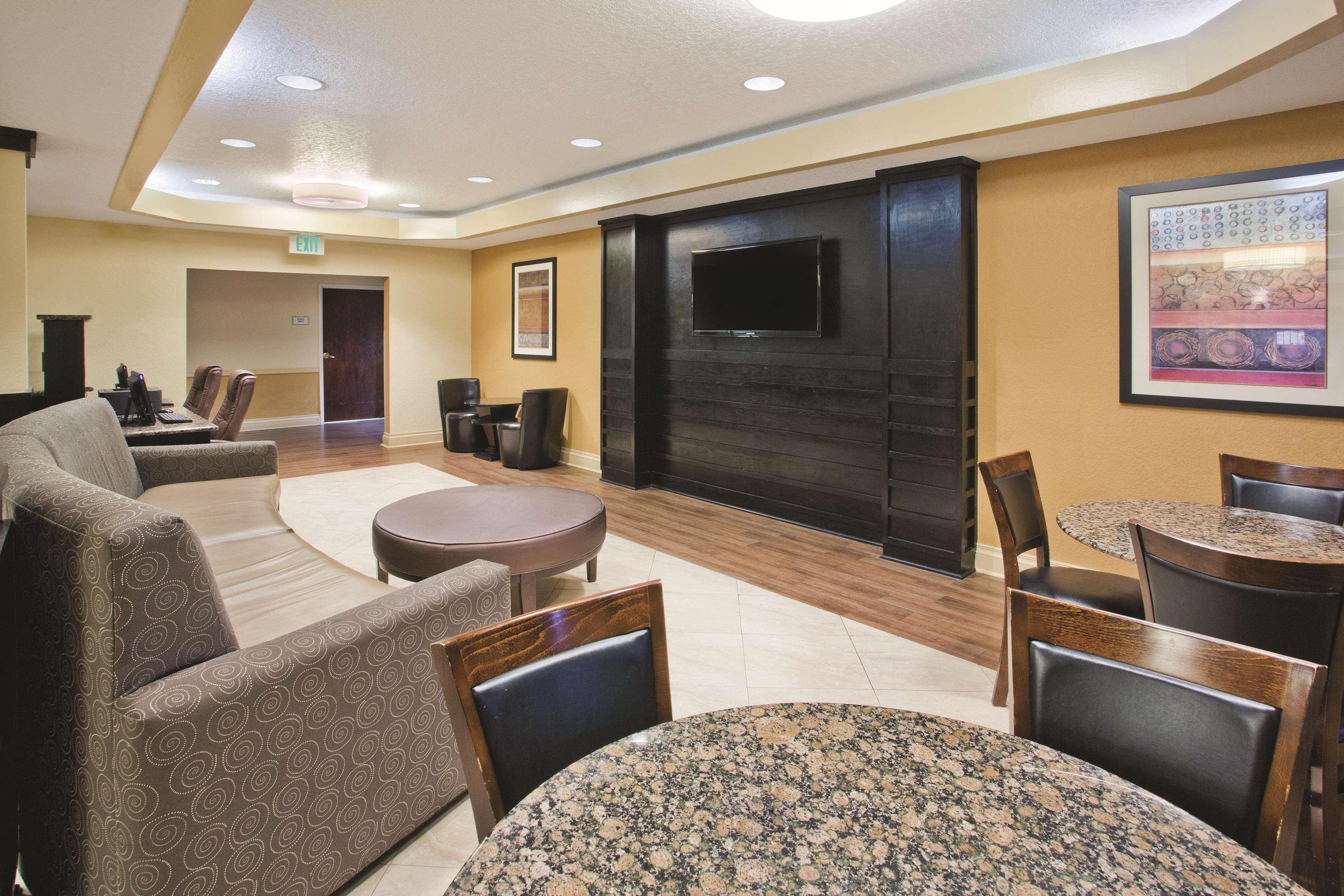 Hotel La Quinta By Wyndham Hot Springs Extérieur photo