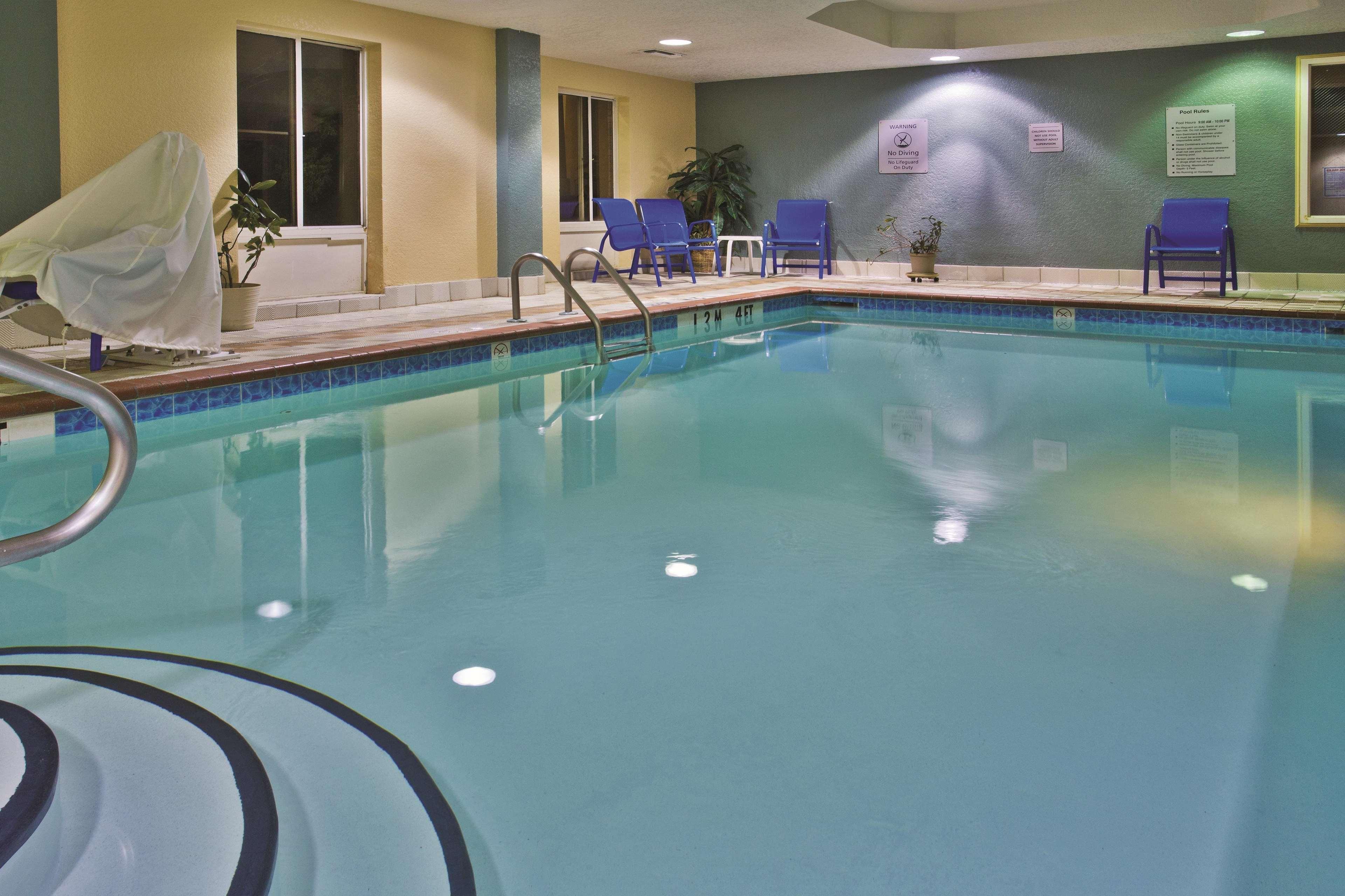 Hotel La Quinta By Wyndham Hot Springs Extérieur photo